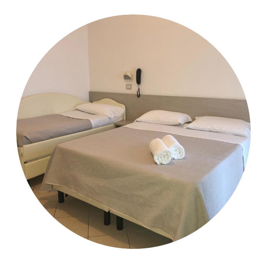 Hotel Amedea Cervia Kültér fotó