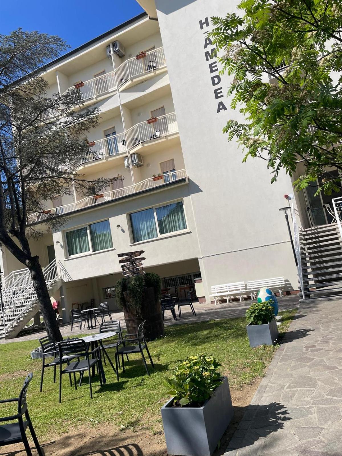 Hotel Amedea Cervia Kültér fotó